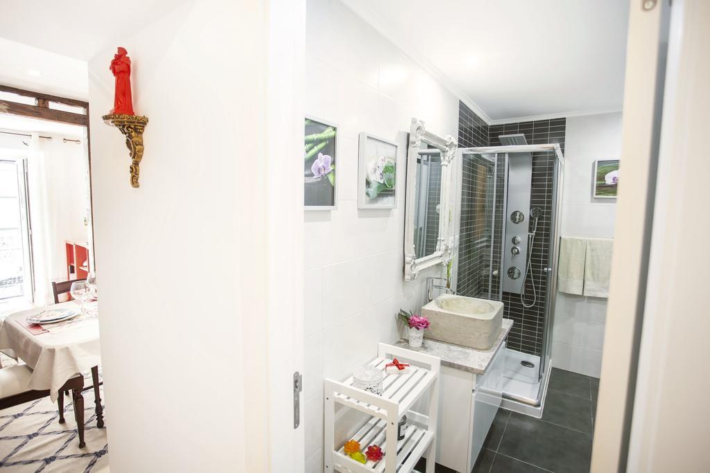 Typical Bairro Alto Apartment Lisbon Lisboa Exterior foto