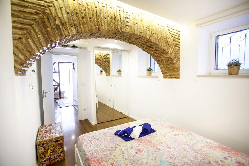 Typical Bairro Alto Apartment Lisbon Lisboa Exterior foto